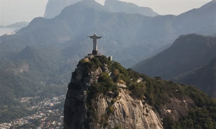 Estado do Rio torna obrigatório guia local em excursões turísticas