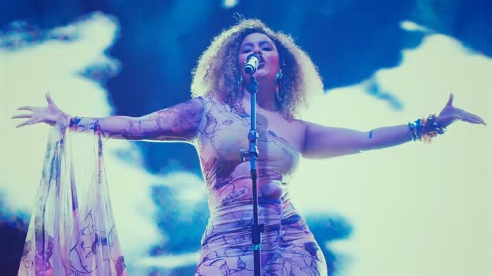 Rachel Reis adianta detalhes de show no The Town:
