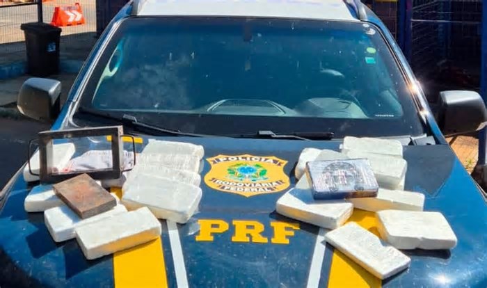 PRF apreende cocaína avaliada em R$ 2 milhões e maquinário para fabricação