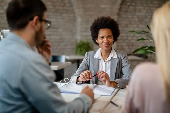 Em busca de emprego? Saiba o que fazer para se destacar