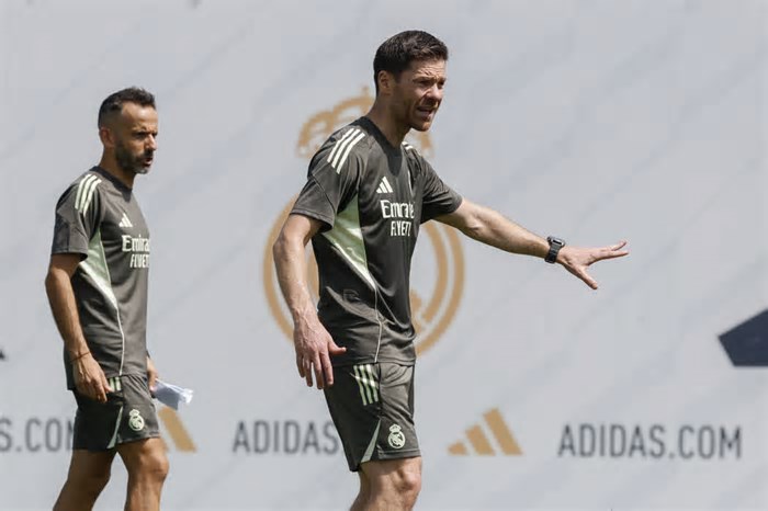 Com brasileiros lesionados, Xabi Alonso leva elenco completo do Real Madrid para a Copa do Mundo de Clubes