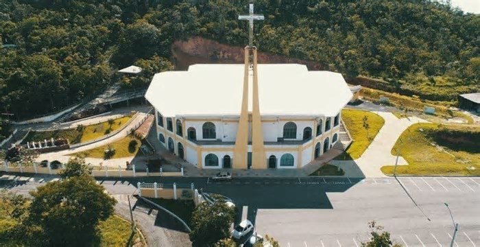 Santuário de Nossa Senhora da Salete leva fé e turismo de Caldas Novas à maior feira católica do mundo