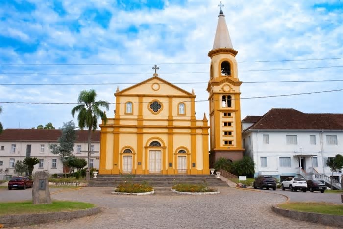Santuário Mariano de Pinto Bandeira é reinaugurado após obras de revitalização