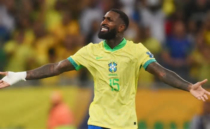 Saída do Flamengo para o Zenit pode decretar afastamento de Gerson da Seleção Brasileira de Ancelotti