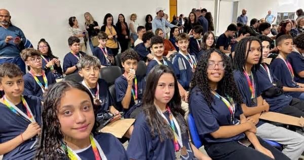 São José celebra conquistas de alunos na Olimpíada de Matemática