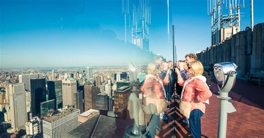 Rockefeller Center tem programação especial em Nova York