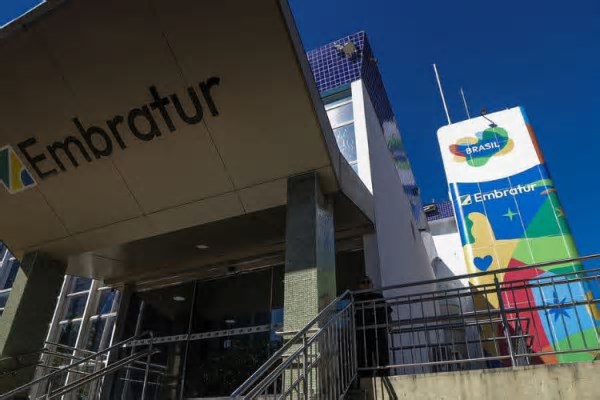 Embratur rebate alerta da Embaixada dos EUA contra viagens ao Brasil