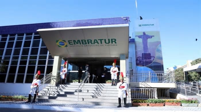 EUA reproduzem imagem distorcida do Brasil, critica Embratur