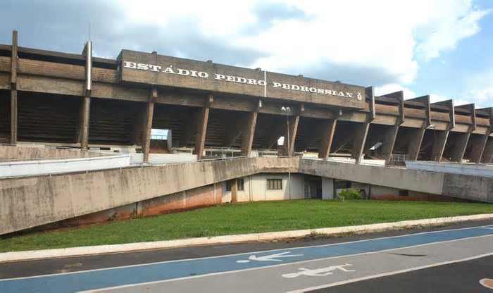 Data para audiência de repasse do Morenão ao Governo é definida