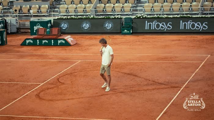 De volta a Paris, Gustavo Kuerten redesenha coração que marcou sua trajetória em Roland Garros