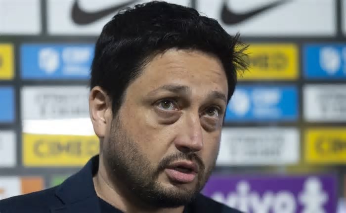 Técnicos do Brasil, Arthur Elias e Ancelotti se encontram no CT do Corinthians