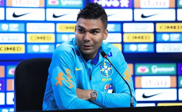 “O Brasil precisa de pessoas assim”, Casemiro elogia Ancelotti e pede evolução ofensiva na Seleção