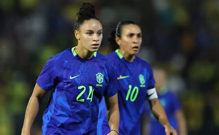 Seleção Brasileira Feminina sobe quatro posições no ranking mundial da Fifa