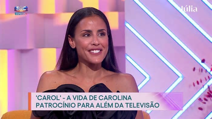 Curiosa, Júlia Pinheiro questiona Carolina Patrocínio: