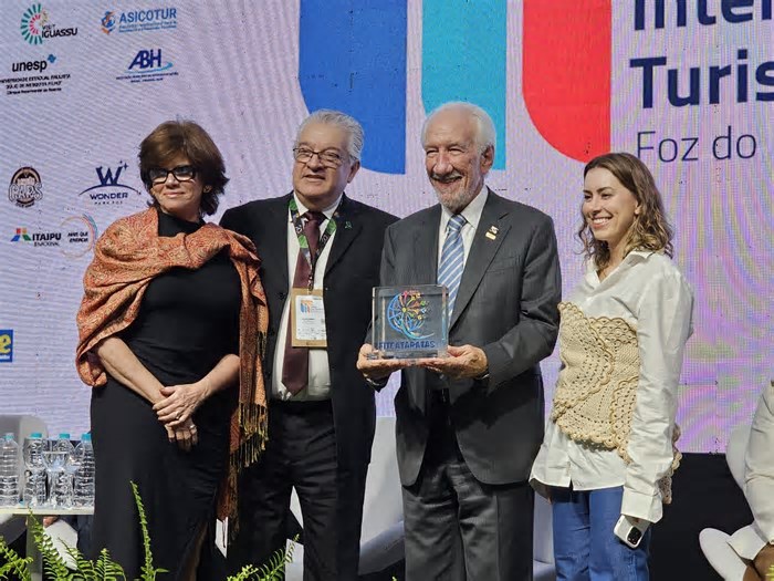 Fit Cataratas 2025 reconhece destaques do Turismo com prêmios e homenagens