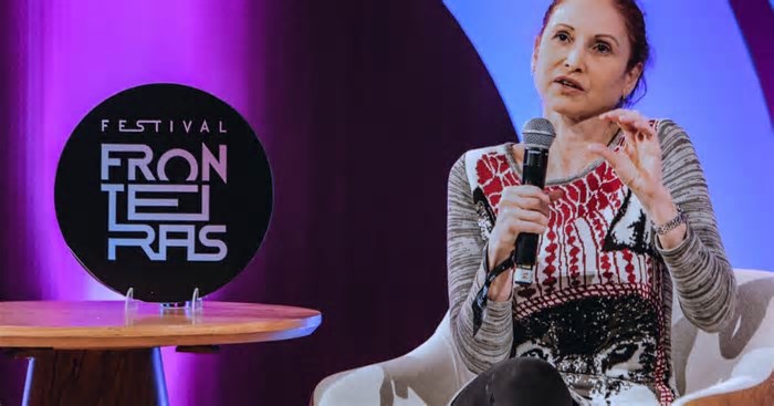 “Precisamos saber comunicar a incerteza e a probabilidade”, diz Natália Pasternak sobre a relação entre a mídia e a ciência