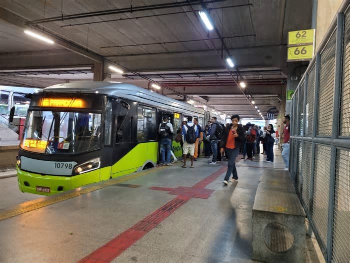 Tarifa zero ganha força na Câmara de BH, mas custear benefício é desafio