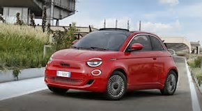 Recensione FIAT 500: com’è fatta, pro e contro