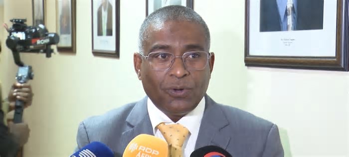 Ministro da Saúde propõe especialização em saúde comunitária para transformar atendimentos em Moçambique