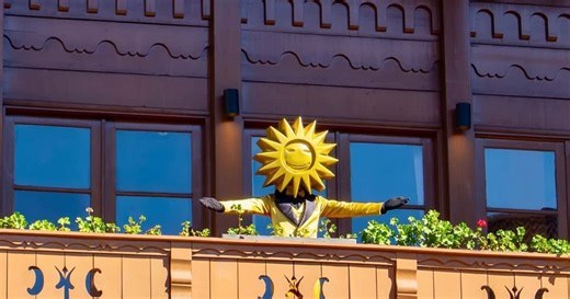Turistas passam por este prédio em Gramado sem imaginar o que há lá dentro