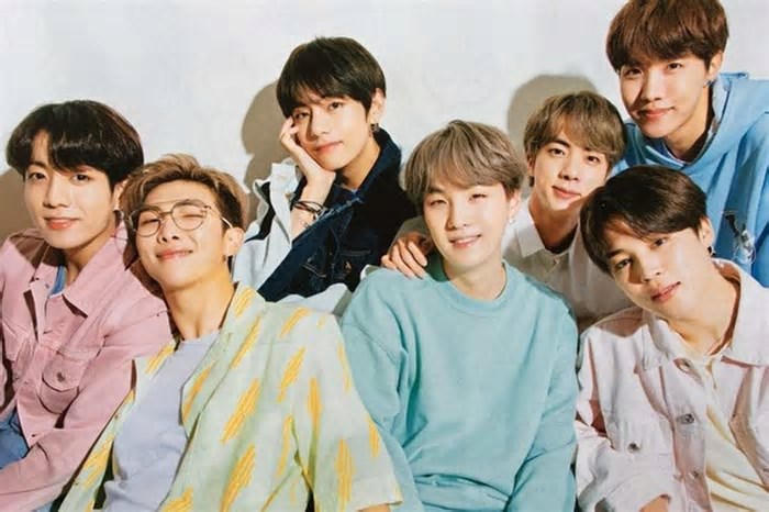 BTS celebra 12 anos com loja pop-up em São Paulo; saiba localização, horários e itens à venda