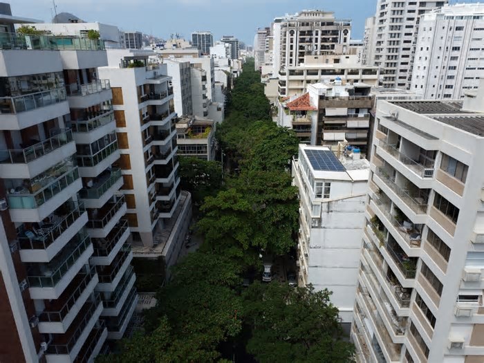 Botafogo em alta e Leblon o mais caro do Brasil: confira os 10 bairros do Rio com os aluguéis de pontos comerciais mais valorizados