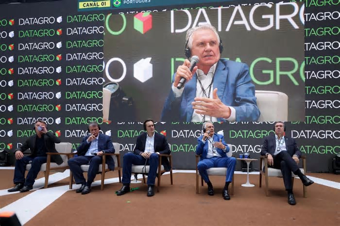 Em evento internacional do Agro, Caiado fala dos avanços de Goiás na área e faz críticas ao governo federal