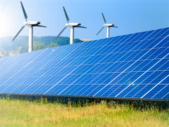 Governo libera incentivos para novos projetos de energia eólica e solar no Brasil