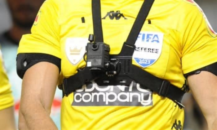 Árbitros da Copa do Mundo de Clubes usarão câmeras corporais, informa Fifa