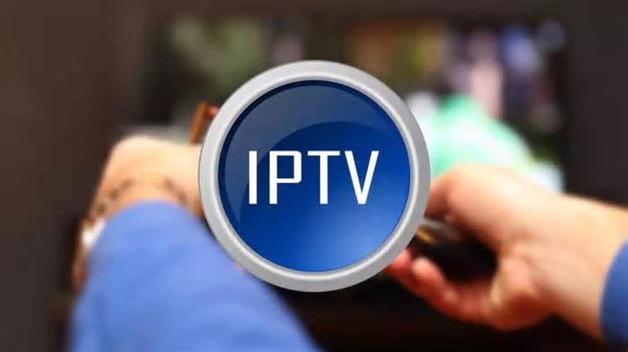 Pirateria, cos’è HbbTV: la tecnologia che cambia la televisione italiana con nuovi canali fantasma