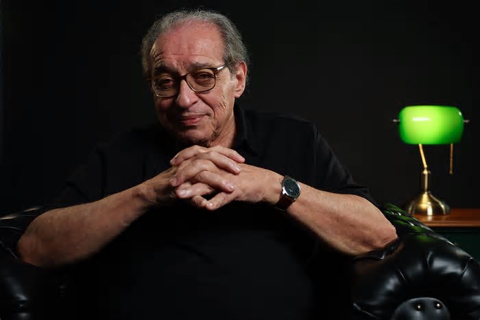 Em novo livro de Ruy Castro, Rio de Janeiro é serpentário de espiões e traidores