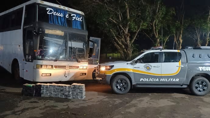 Polícia Rodoviária apreende mais de 150 kg de cocaína em ônibus de turismo em Palmital