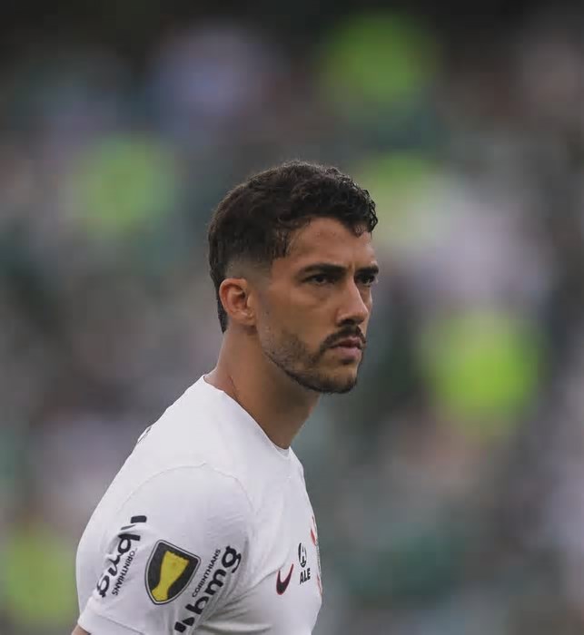 Gustavo Henrique vai ficar? Atualização sobre o zagueiro do Corinthians