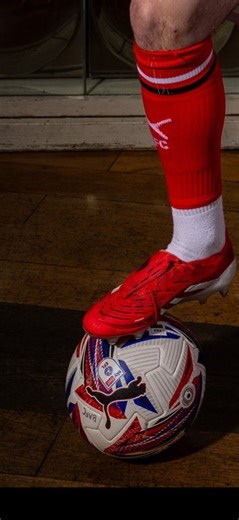 'Roubo de bola' em Inglaterra: clube denuncia-se com apresentação falhada