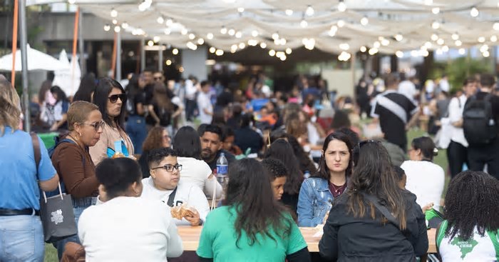 Bienal do Livro do Rio teve pontos intransitáveis e mais vendas em 1° fim de semana; leia balanço