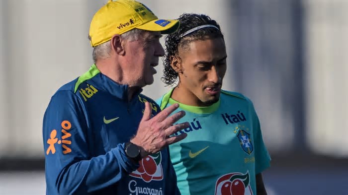 Por que Raphinha está fora da estreia de Carlo Ancelotti na Seleção Brasileira contra o Equador?