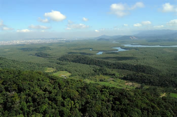 Conheça a Estância Balneária do Guarujá: lazer e contato com a natuereza