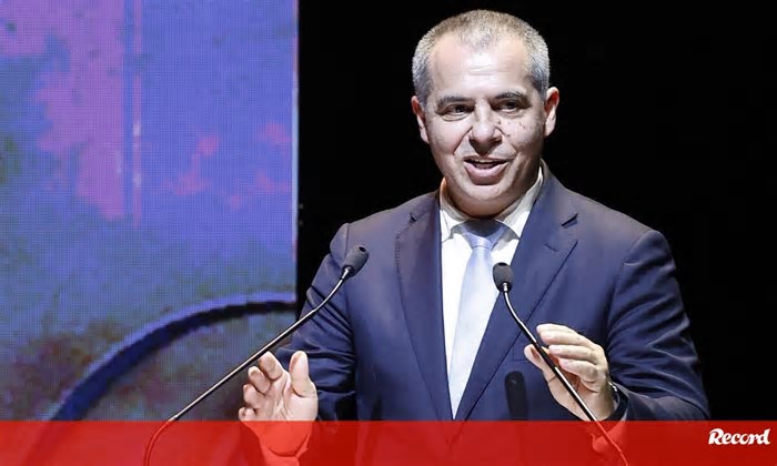 Governo: Pedro Dias mantém-se como secretário de Estado do Desporto