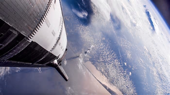 'Starship in space': See amazing photos from SpaceX megarocket's Flight 9 test mission