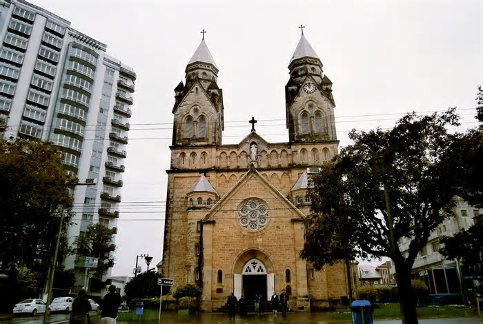 Uma cidade escondida entre montanhas e pinheiros no Sul do Brasil