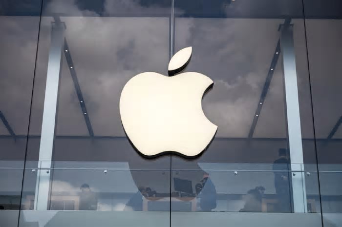 Apple revela hoje novo iOS; inteligência artificial ainda avança devagar