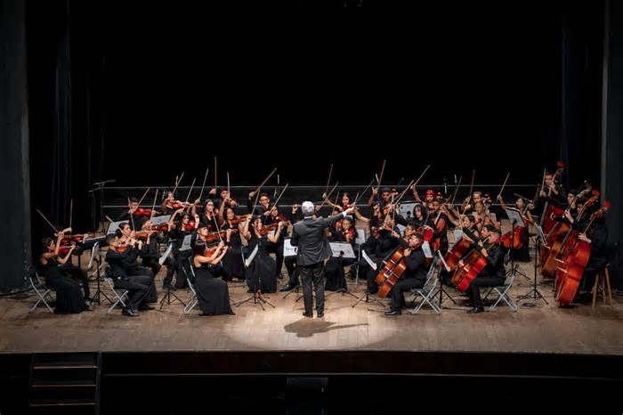 Concerto reúne Orquestra Jacques Klein e Orquestra Juvenil em noite especial no Theatro José de Alencar