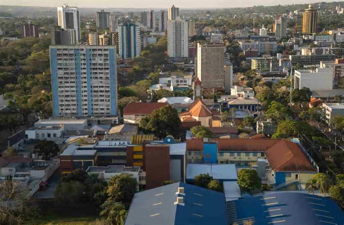 Semana começa com 600 vagas de emprego em Foz do Iguaçu
