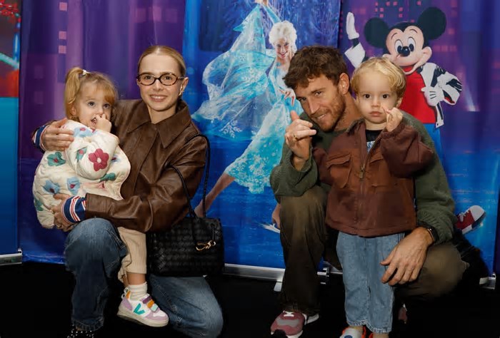 Isabella Scherer e mais famosos levam filhos à apresentação do Disney on Ice em SP; fotos