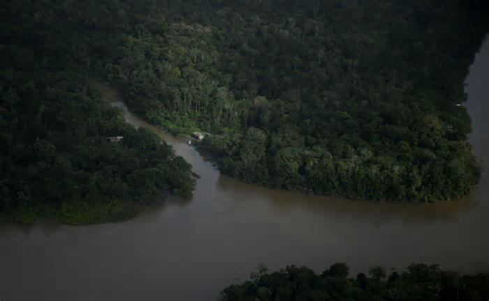 Sonda da Petrobras deixa RJ rumo ao Amapá para simulado na Foz