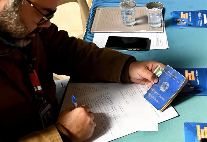 Governo de SP sanciona salário mínimo paulista no valor de R$ 1.804