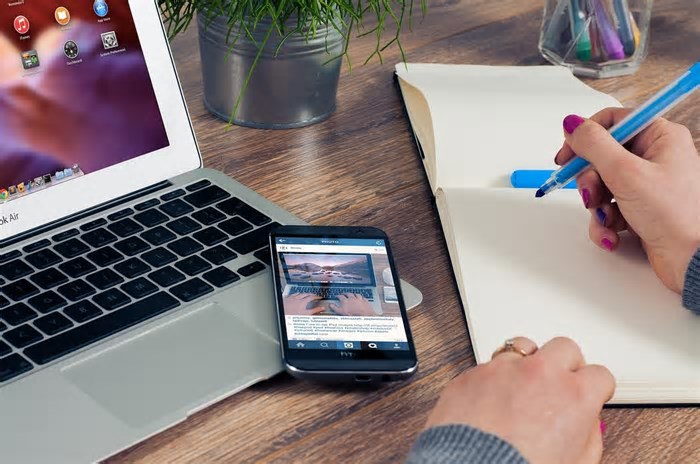 Entrevista de emprego feita por uma inteligência artificial que é o recrutador? Sim, isso já existe