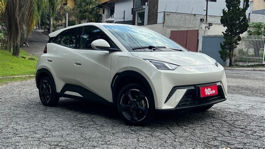 Quando um carro elétrico é mais vantajoso que um a combustão? Calculamos