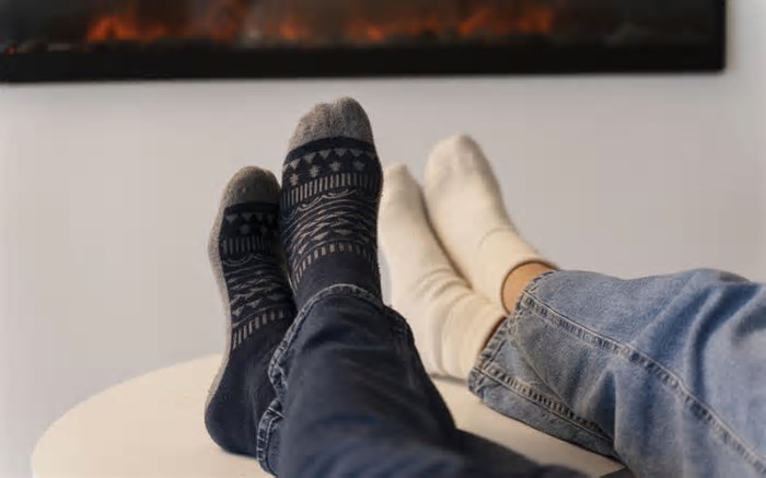 Estas são as razões pelas quais você deve tirar os sapatos assim que chegar em casa, de acordo com a ciência