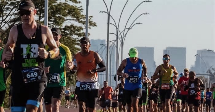 Rapaz de 20 anos passa mal e morre durante meia-maratona no RS